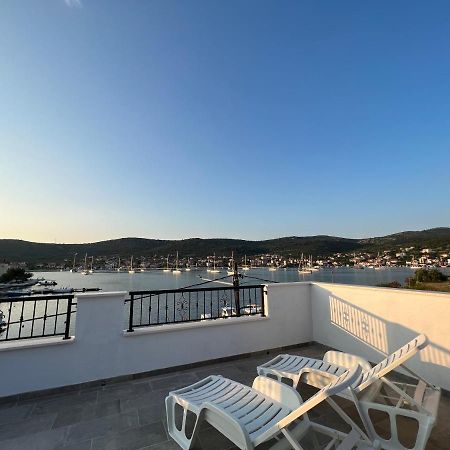 Apartmani Tamaris Vinišće Exterior foto