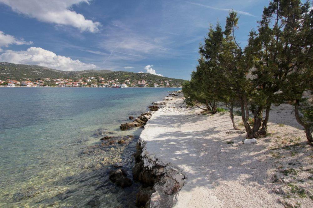 Apartmani Tamaris Vinišće Exterior foto